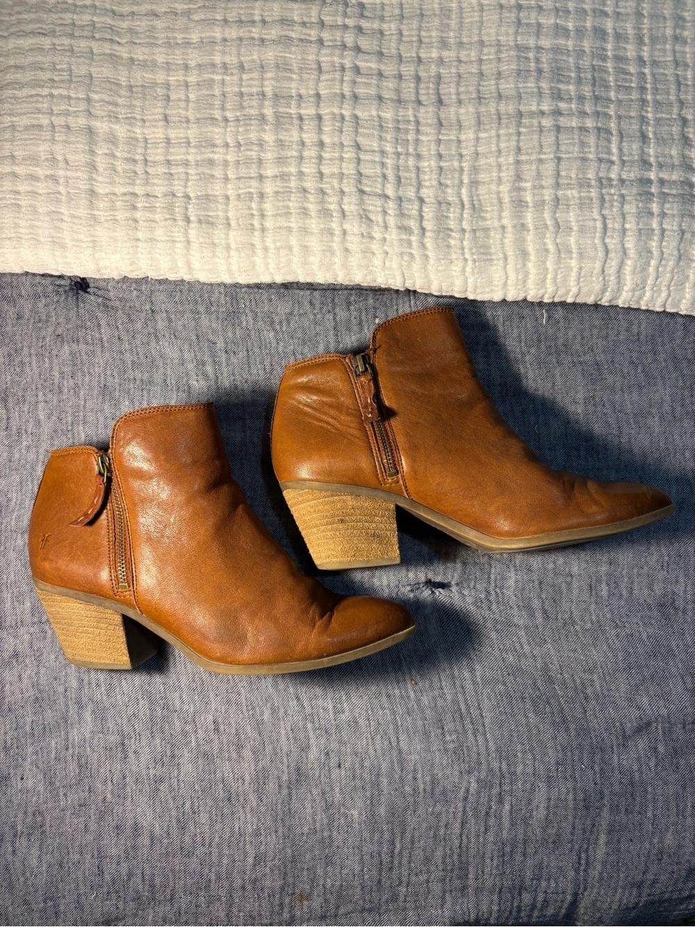 Frye Cognac Leather Ankle Booties with Side Zip Size 8.5
